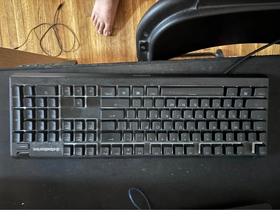 SteelSeries Apex 3 RGB Gaming Keyboard – $60 OBO - photo 3