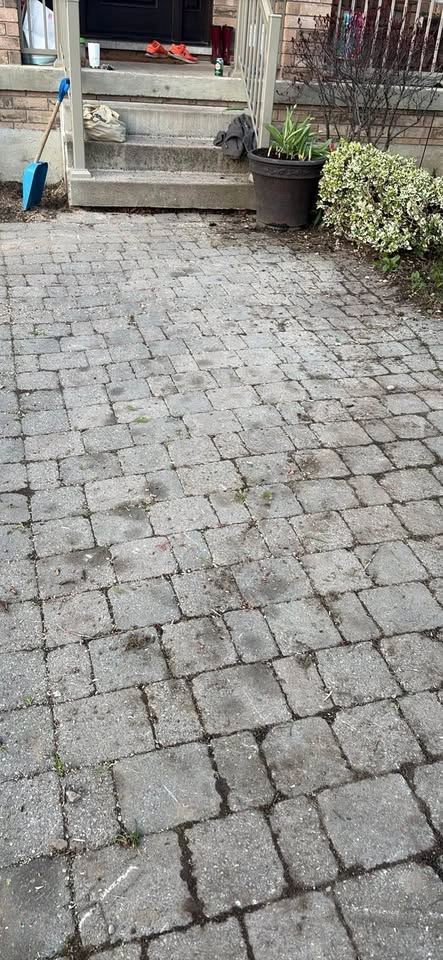Grey Paver Stones approx 80 sq ft - photo 5