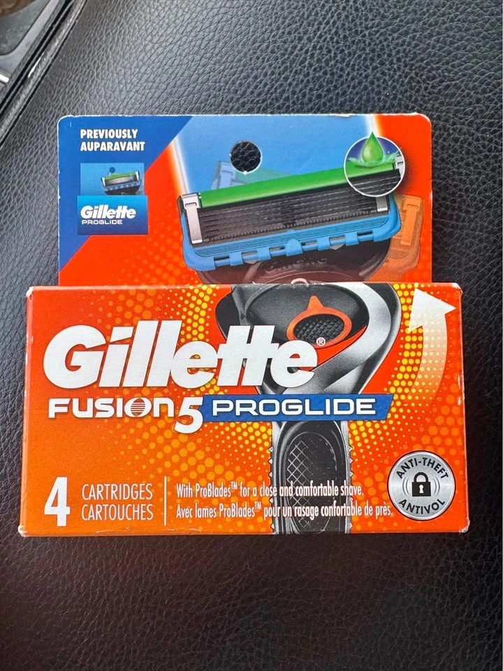 Gillette Fusion 5 ProGlide Razor Cartridges 4 Pack