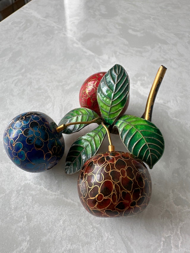 Vintage Chinese Cloisonné Enamel Fruit Ornaments - photo 3