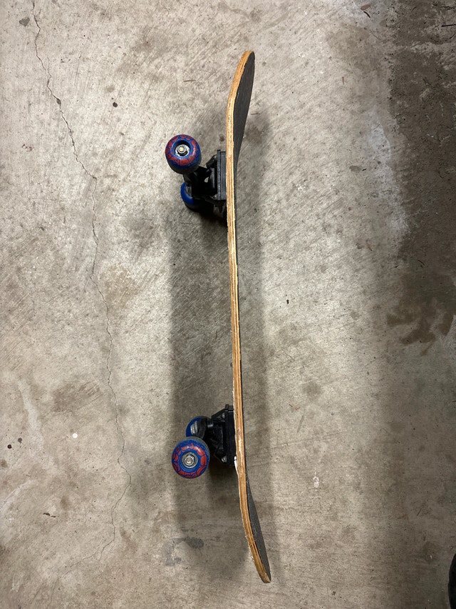 Vintage 2002 Marvel Ultimate Spider-Man Skateboard - photo 4