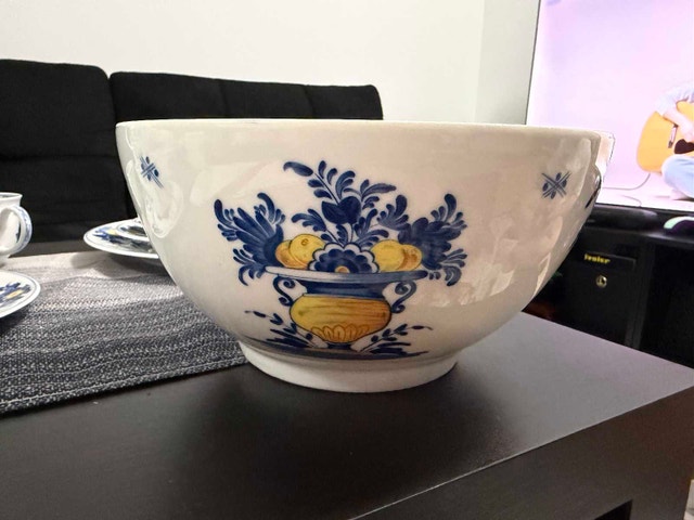 Vista Alegre Bowl