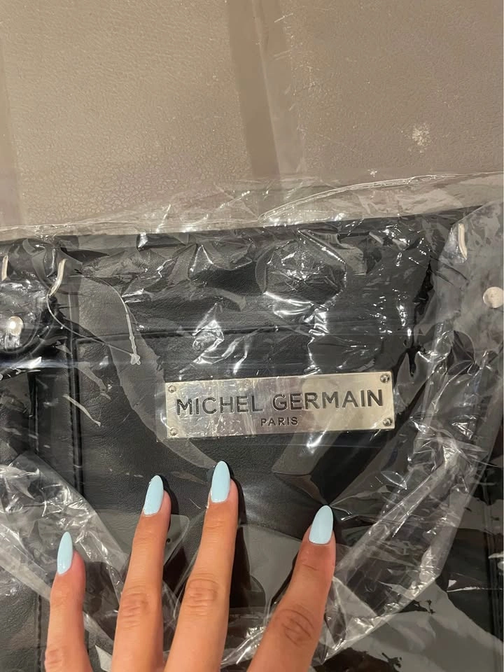 Michael Germain Designer Weekender Bag - photo 3