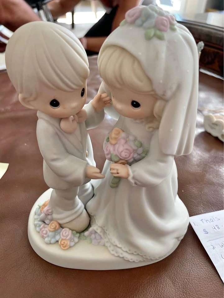 Precious Moments "I Give You My Love Forever" Figurine
