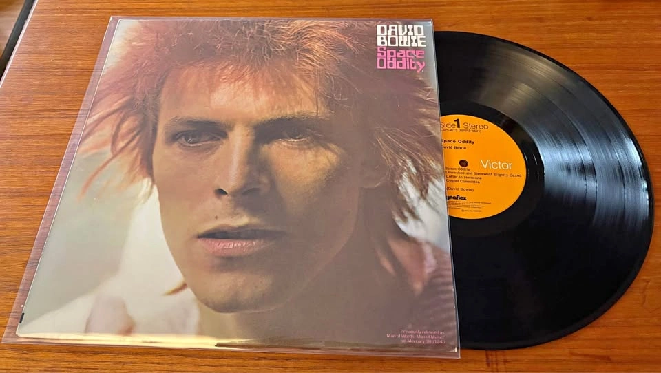 David Bowie - Space Oddity Vinyl Record | Vintage 1972 RCA LSP-4