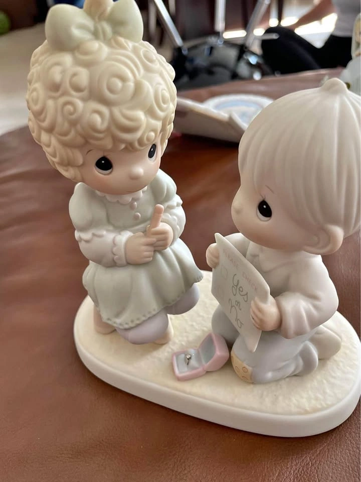 Precious Moments Wishing You a Perfect Choice Figurine