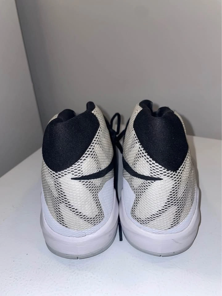 Nike Zoom Devosion Basketball Shoes - Women's - photo 4