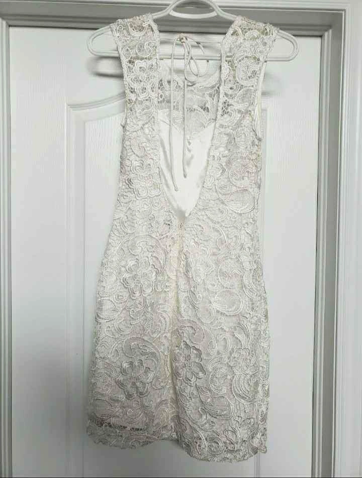 Lipsy London Lace Dress - US 6 - photo 2