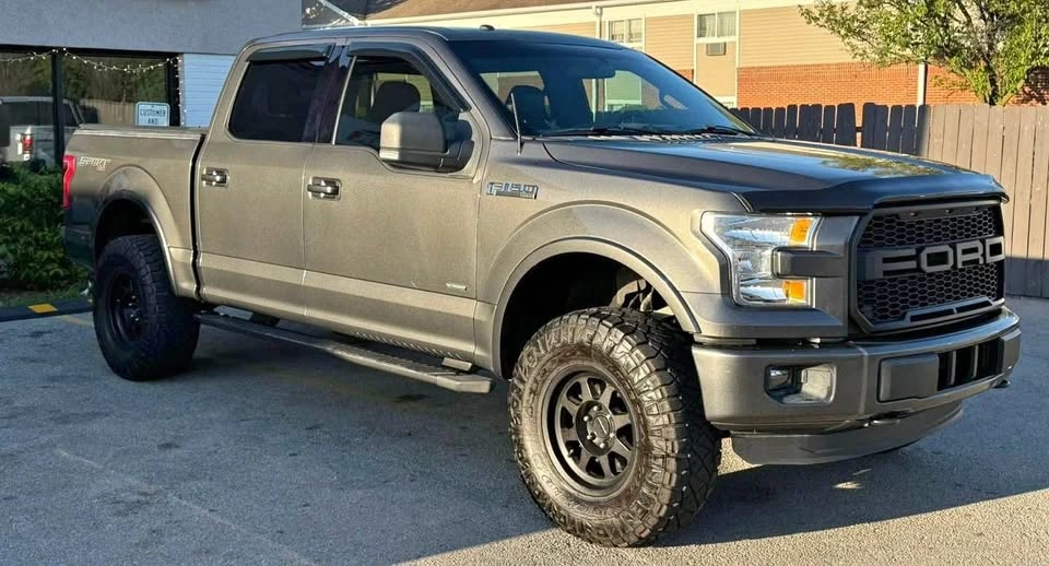 2016 Ford F150 SuperCrew XLT Pickup