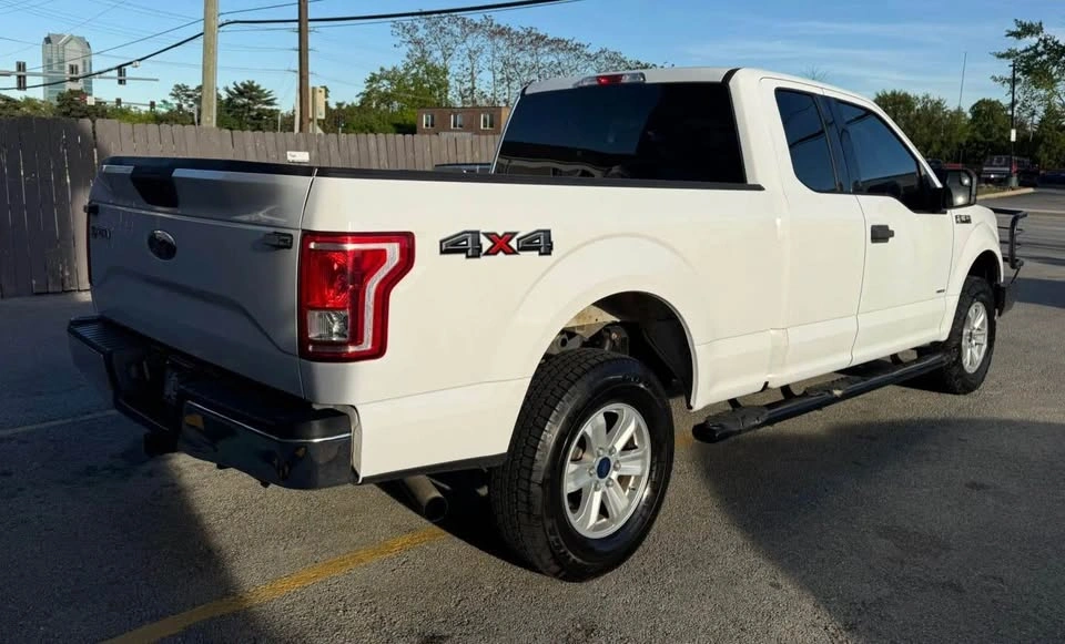 2016 Ford F150 Super Cab XLT Pickup - photo 5