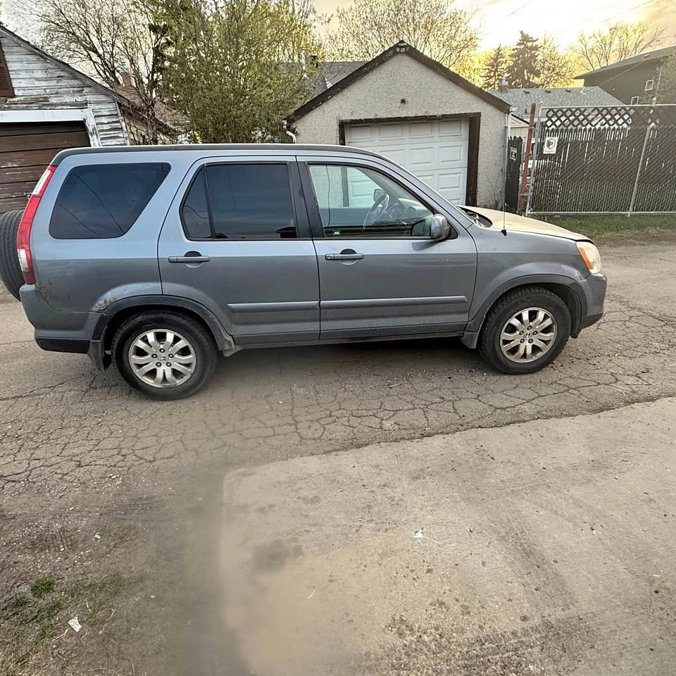 2006 Honda CR-V – 283,505 KM – Runs & Drives Smooth