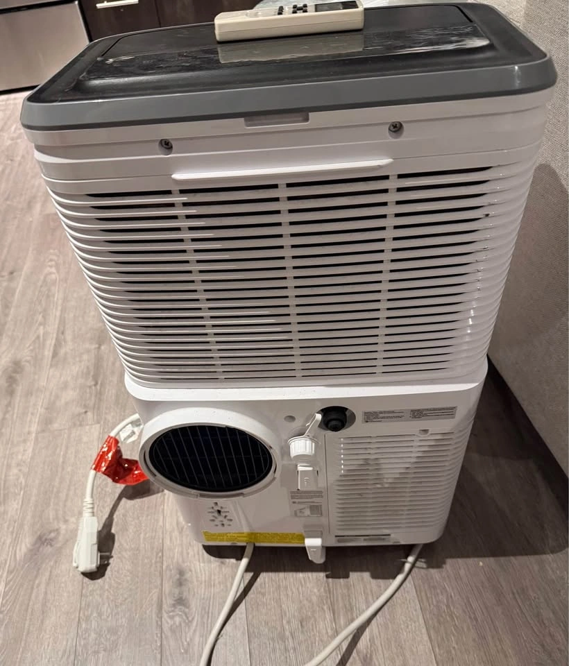 Frigidaire Portable AC - photo 3