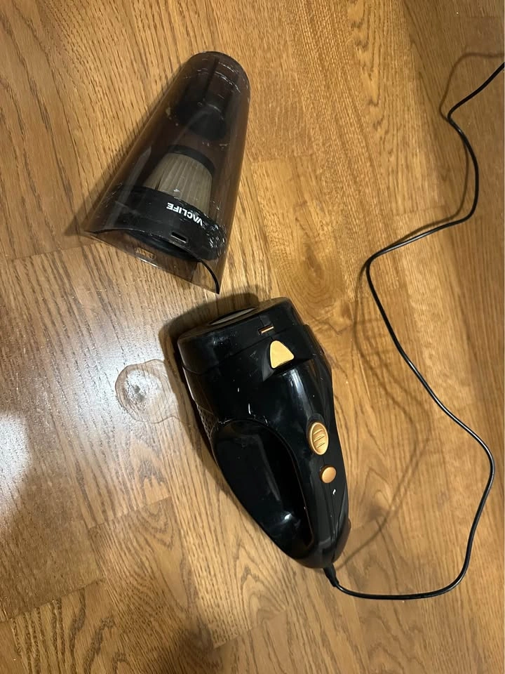 Handheld Vacuum Cleaner - photo 3