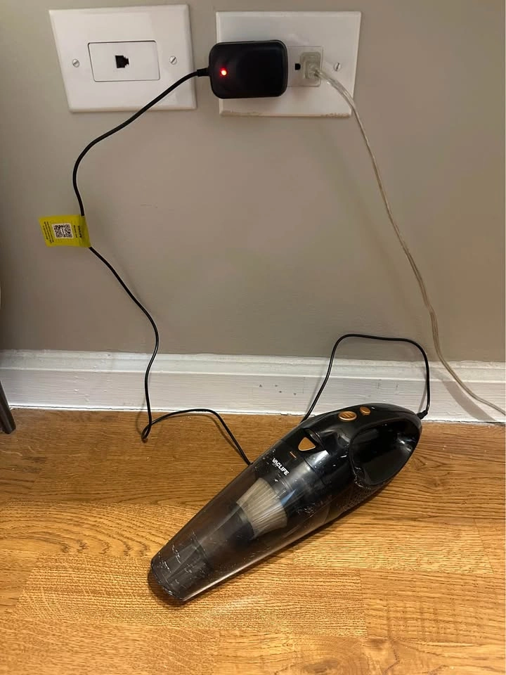 Handheld Vacuum Cleaner - photo 5