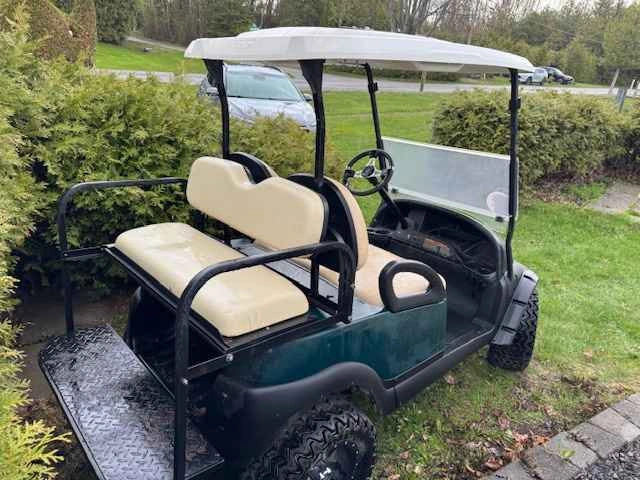 Club Car Electric Golf Cart - Seats 4 - photo 4