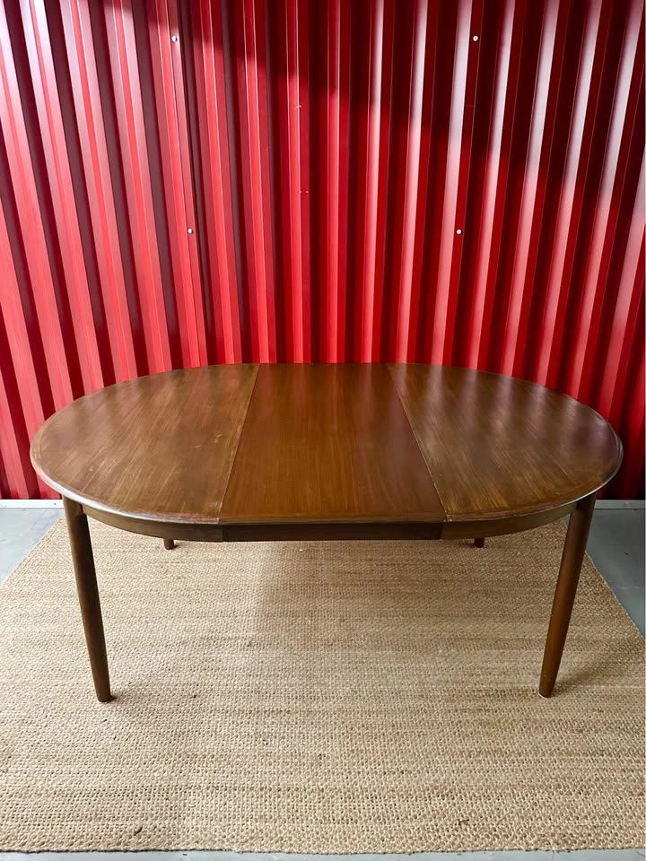 MCM Walnut Round Extendable Dining Table - photo 4