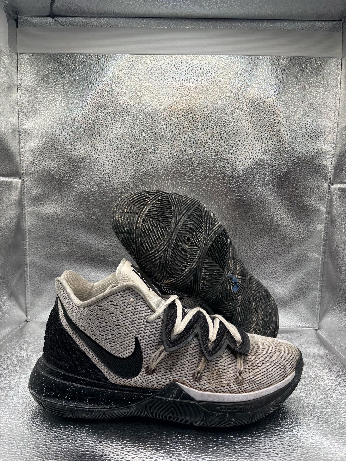 Nike Kyrie 5 Cookies & Cream