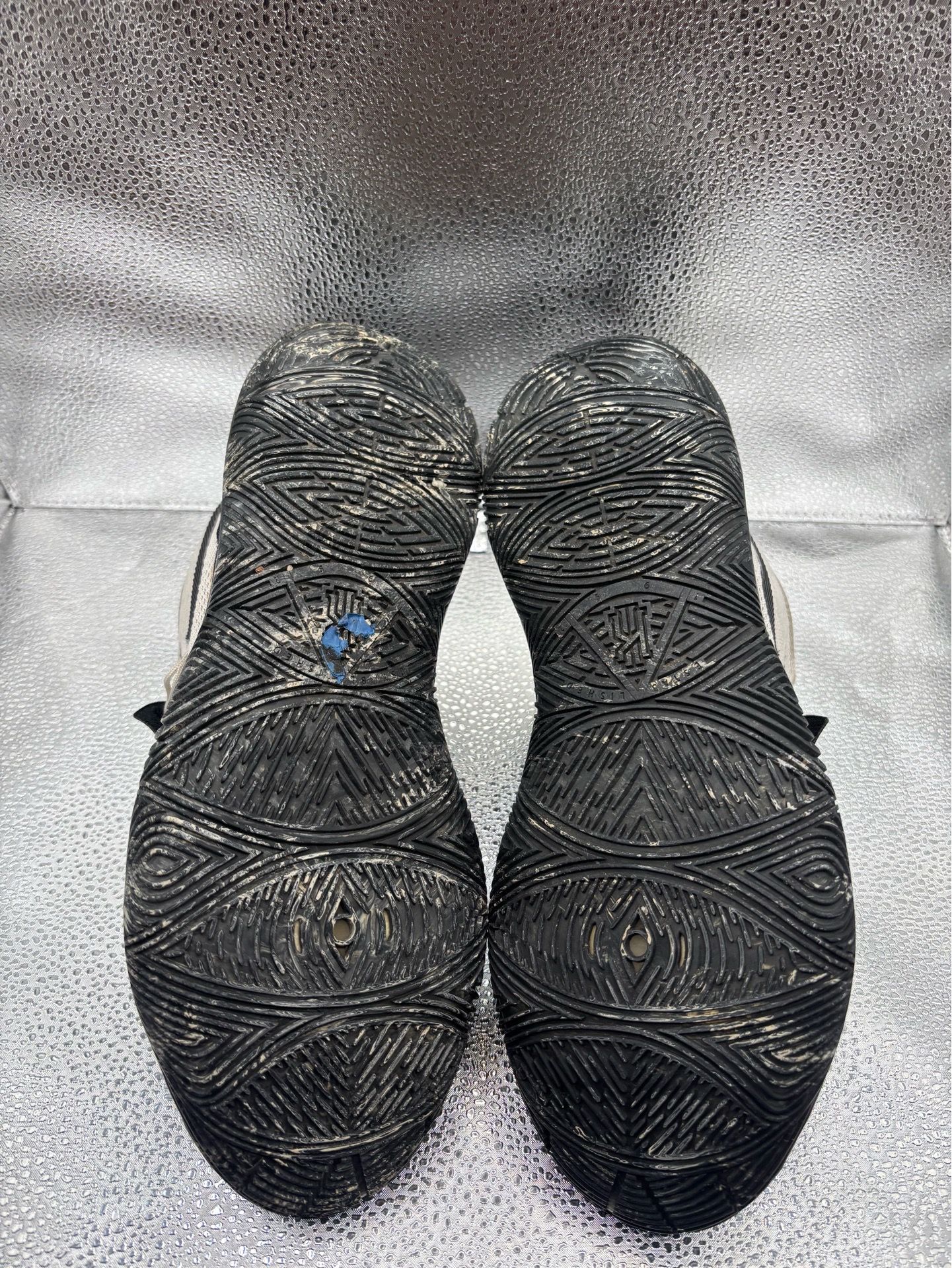 Nike Kyrie 5 Cookies & Cream - photo 3