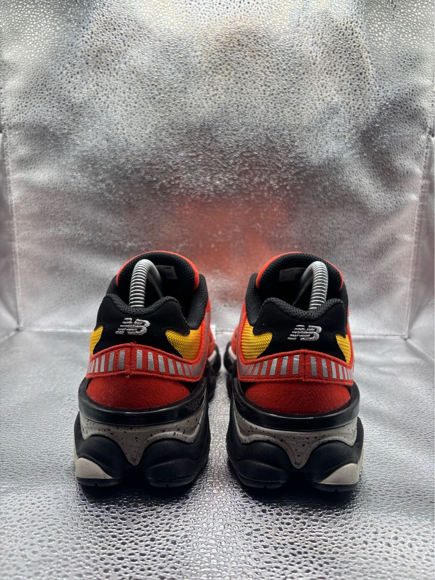 New Balance 9060 DTLR Fire Sigh GS - photo 4