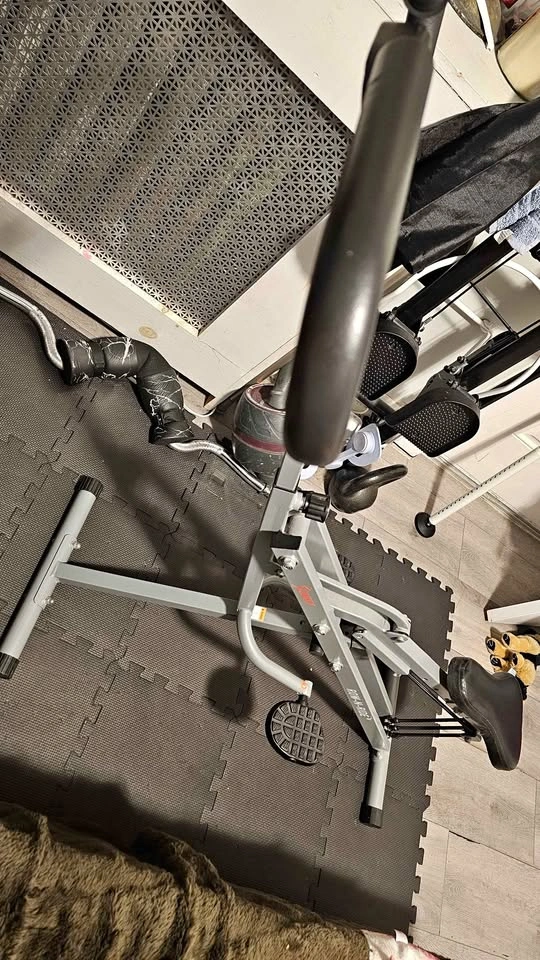 Squat Machine