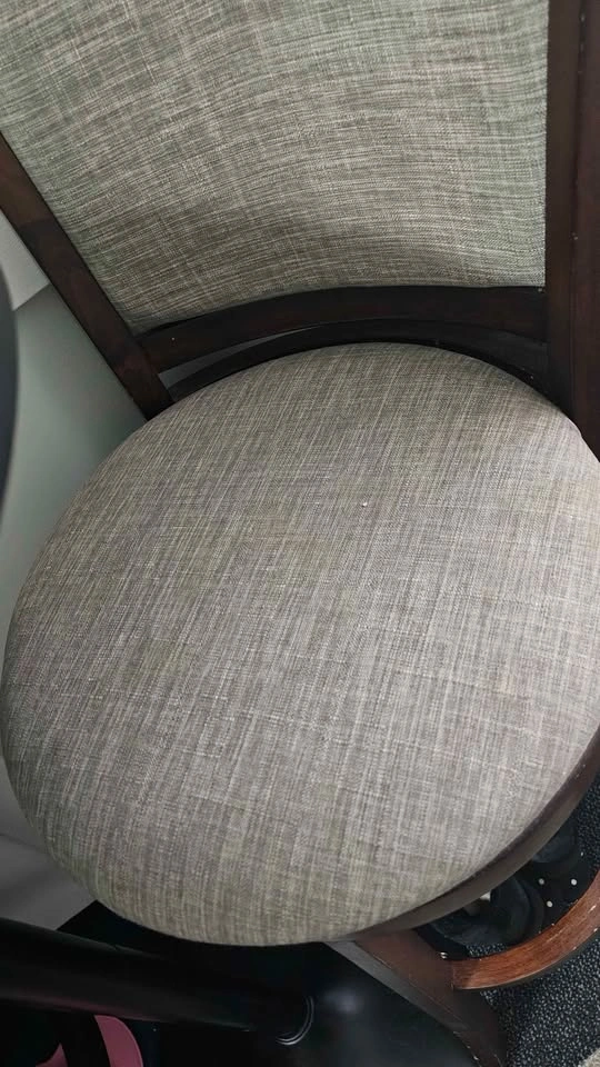 High chair and table - photo 2