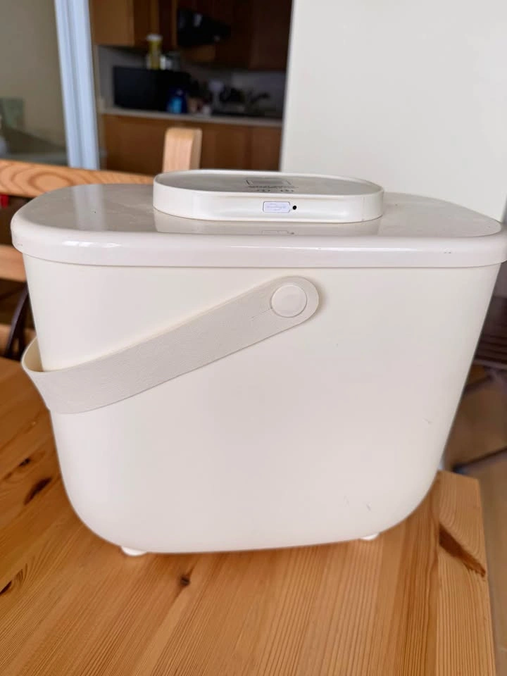 Vacuum Storage Container