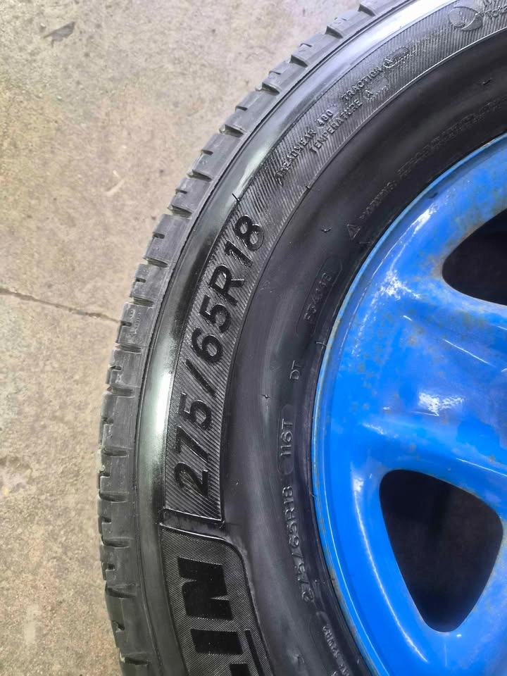 Michelin Primacy XC Tire on Blue Steel Wheel - 275/65R18 - photo 3