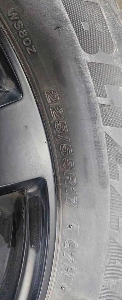 Touren Rims w/ Bridgestone Blizzak Winter Tires (225/55/17) - photo 4