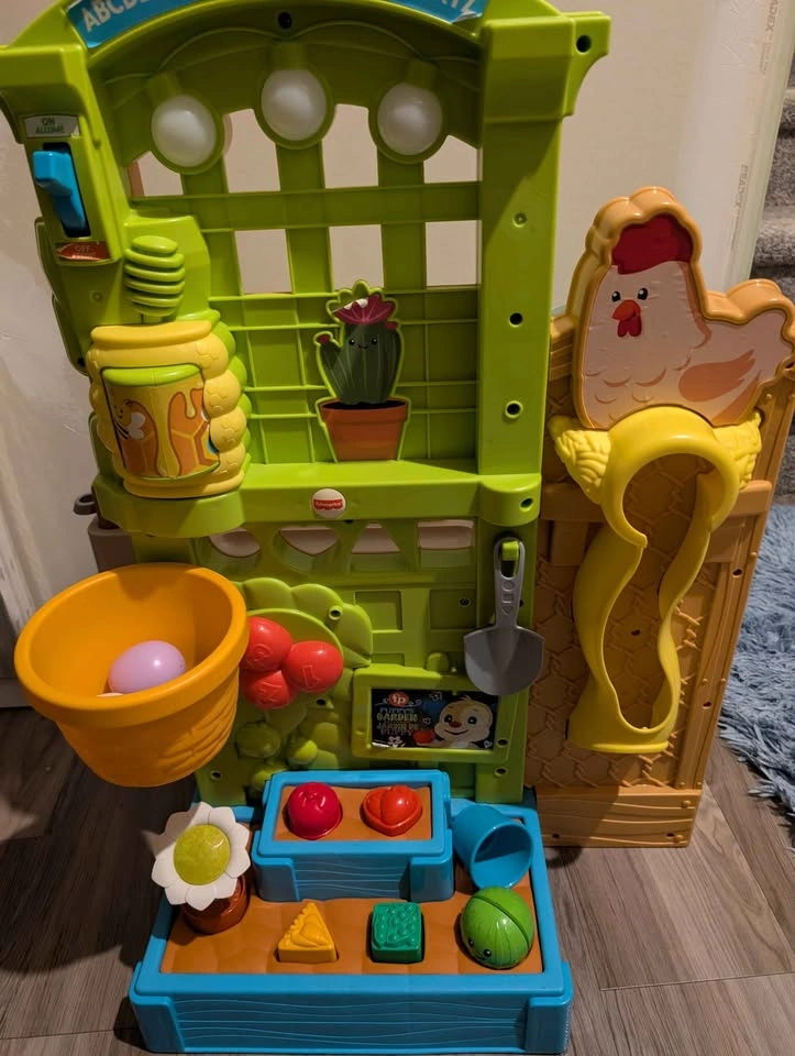 Fisher-Price Garden - photo 3