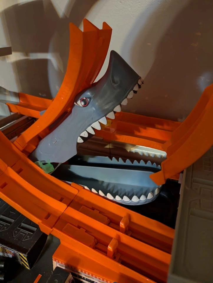 Hot Wheels Ultimate Garage - photo 2
