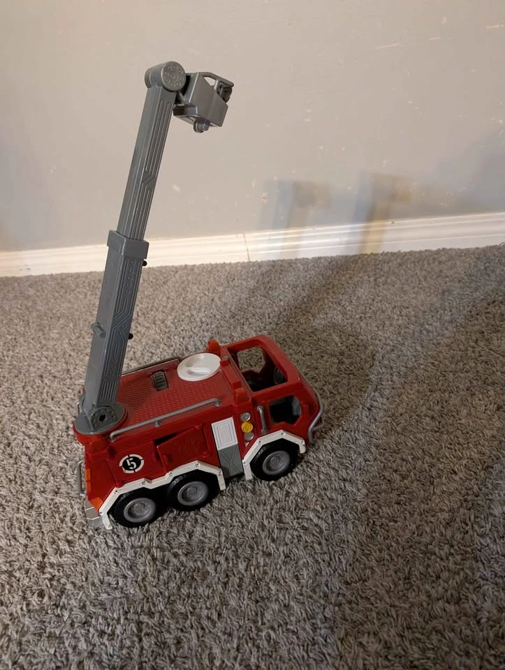 Fisher Price Fire Truck - photo 3