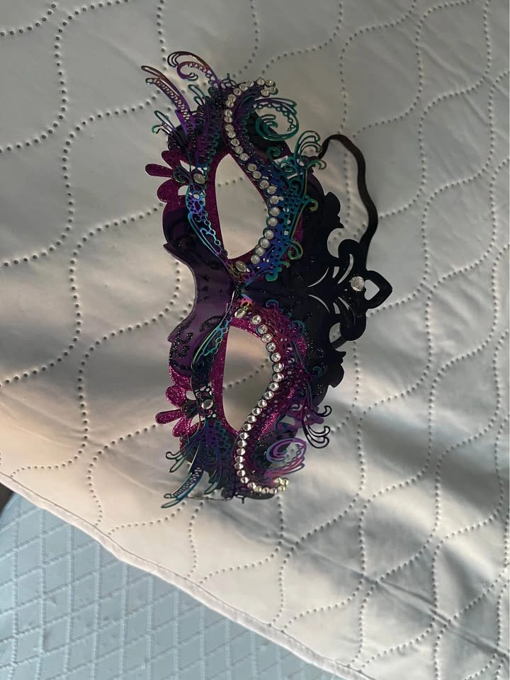 New pretty carnival Halloween or costume mask - photo 2
