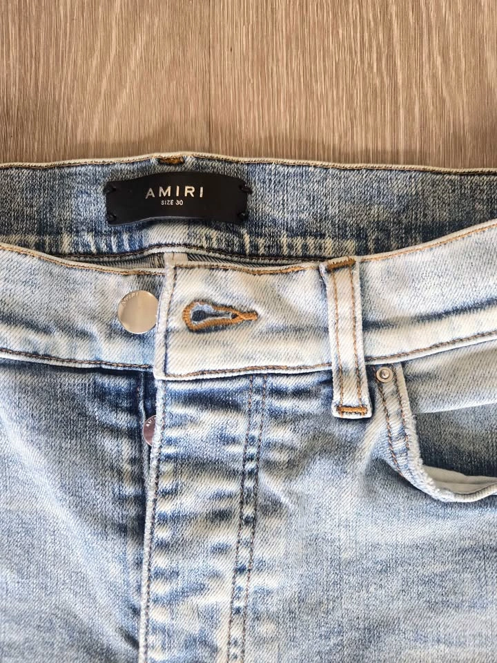 Amiri Light Wash Denim Jeans Size 30 - photo 3