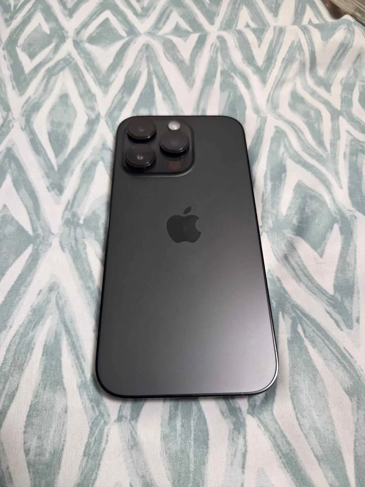 iPhone 14 Pro - Black 128GB Unlocked