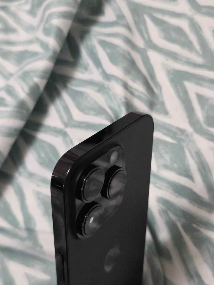 iPhone 14 Pro - Black 128GB Unlocked - photo 5