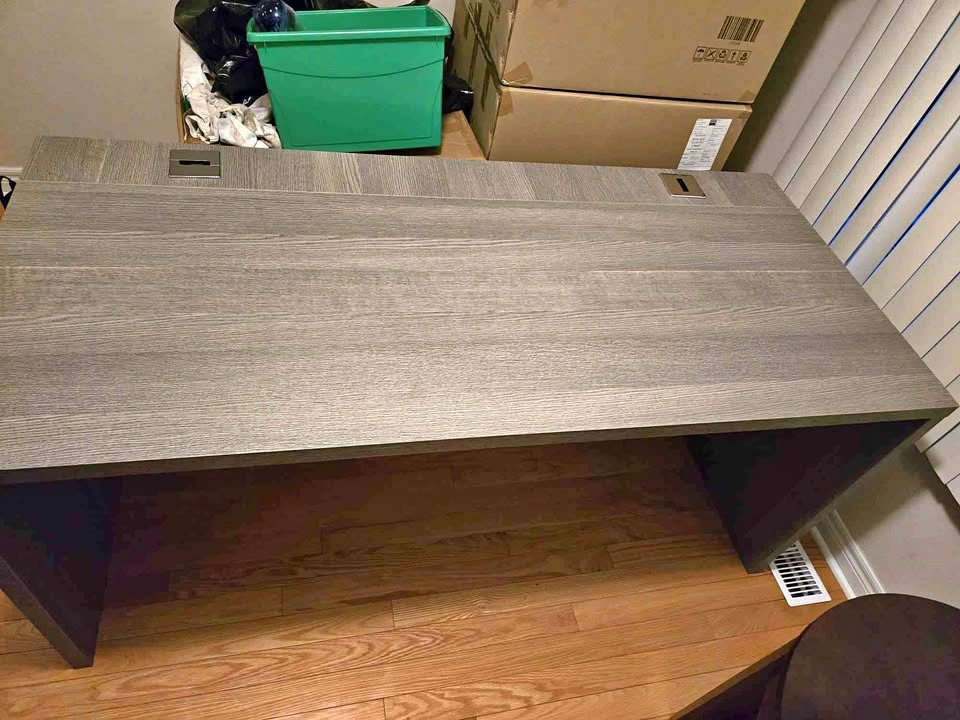 Spacious Modern Grey Wood Grain Office Desk