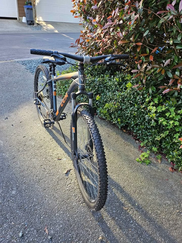 CCM Mountain Bike – 18” Frame 🚲 - photo 2