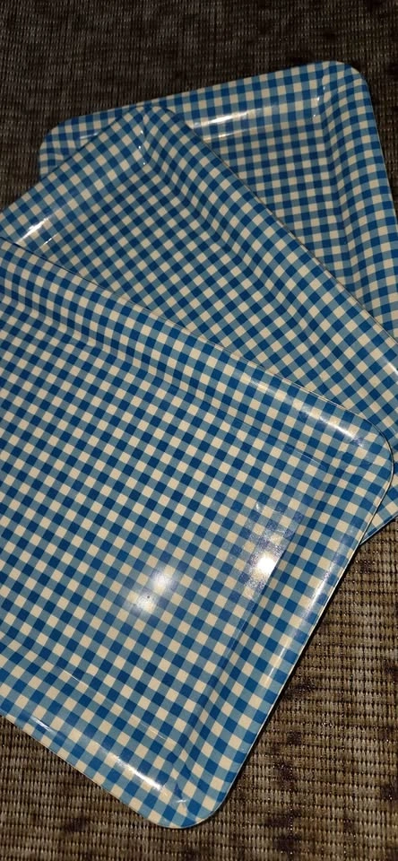 Serving tray