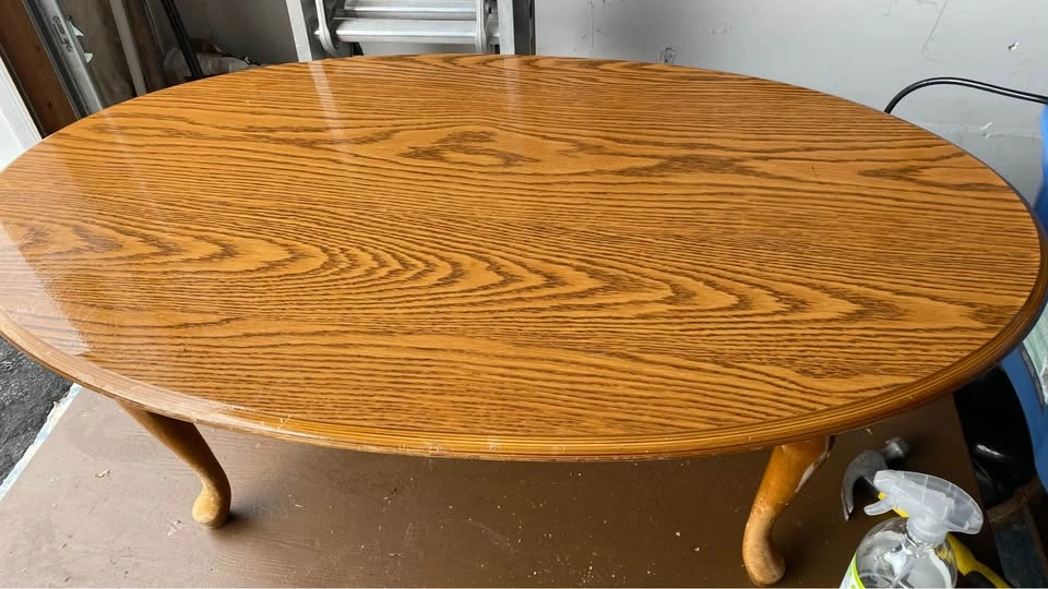 Classic Oval Oak-Finish Coffee Table - photo 2