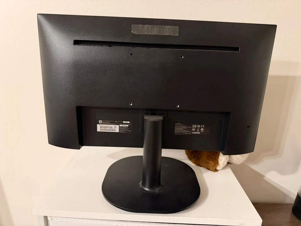Philips 22” Full HD Monitor - photo 2