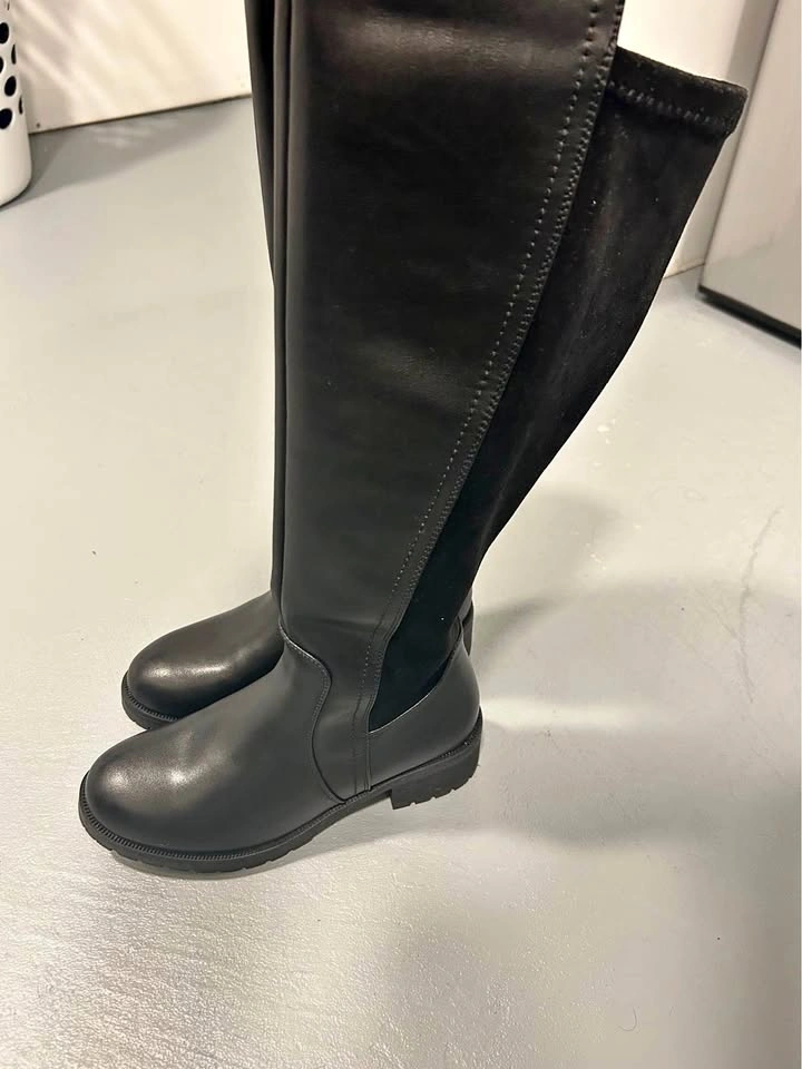 Women's Size 6 High Leather Boots