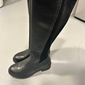 Women's Size 6 High Leather Boots