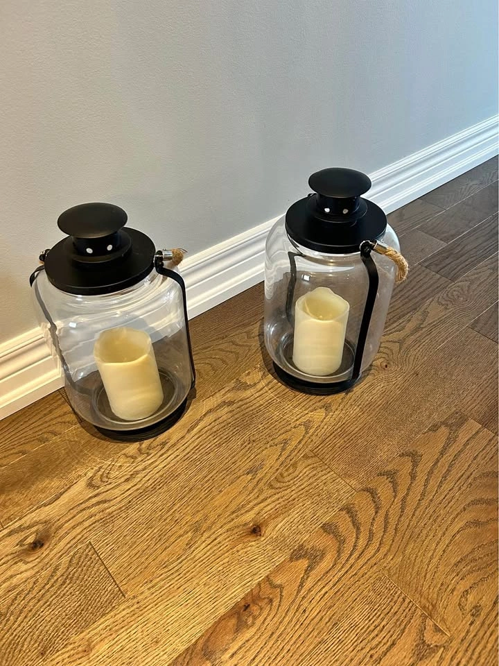 Battery operated light lanterns