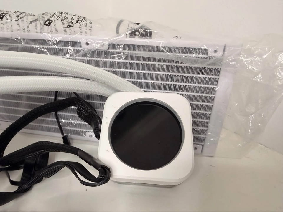Corsair iCUE H150i ELITE LCD XT White 360mm AIO Cooler - photo 4