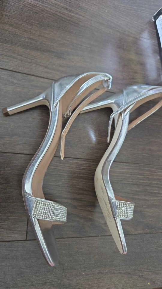 Call it spring sandals - photo 2