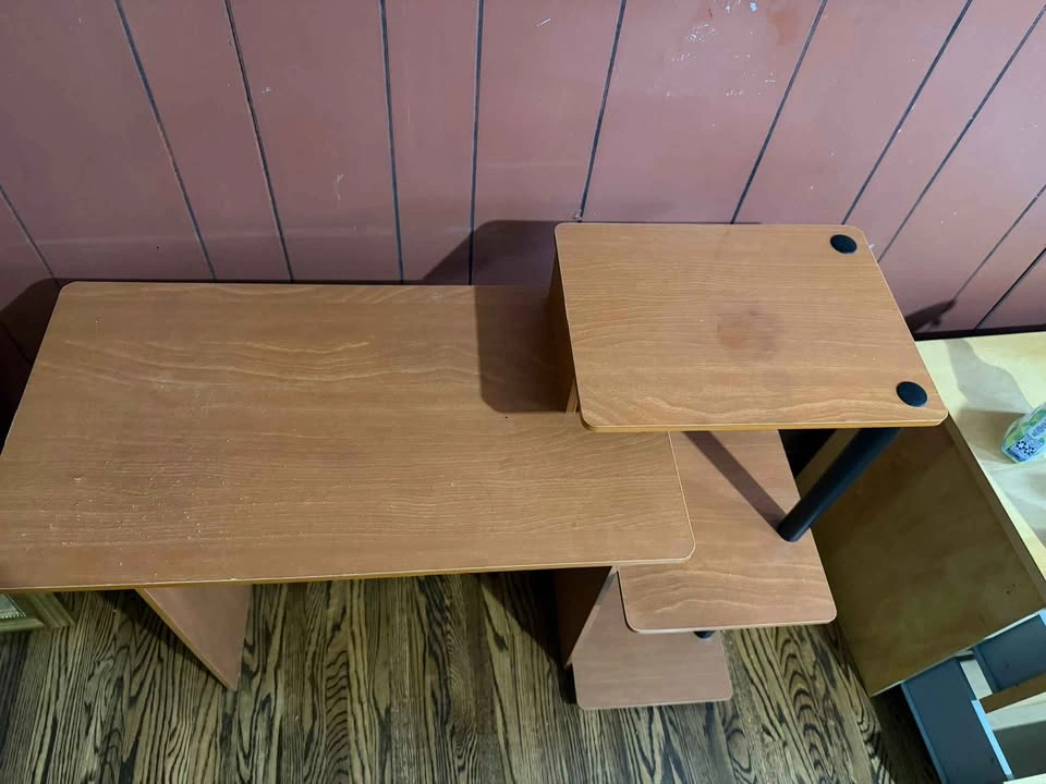 Light Brown Computer Desk with Shelves - photo 3