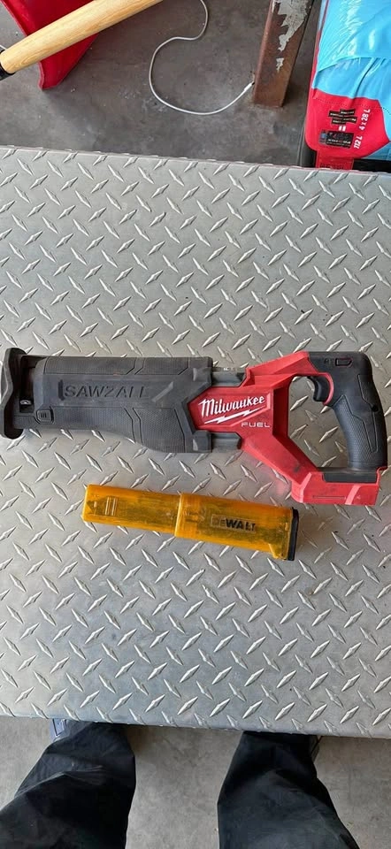 Milwaukee M18 FUEL Tools & DeWalt Grinder Lot