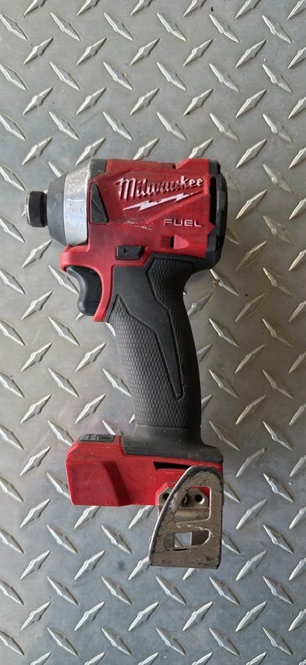 Milwaukee M18 FUEL Tools & DeWalt Grinder Lot - photo 2