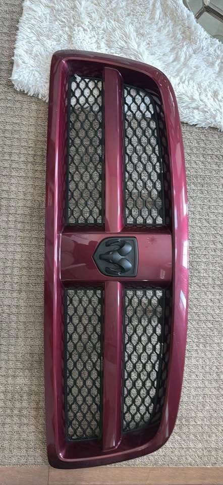 2009-2012 Dodge Ram 1500 OEM Front Grille PRV Red - photo 5