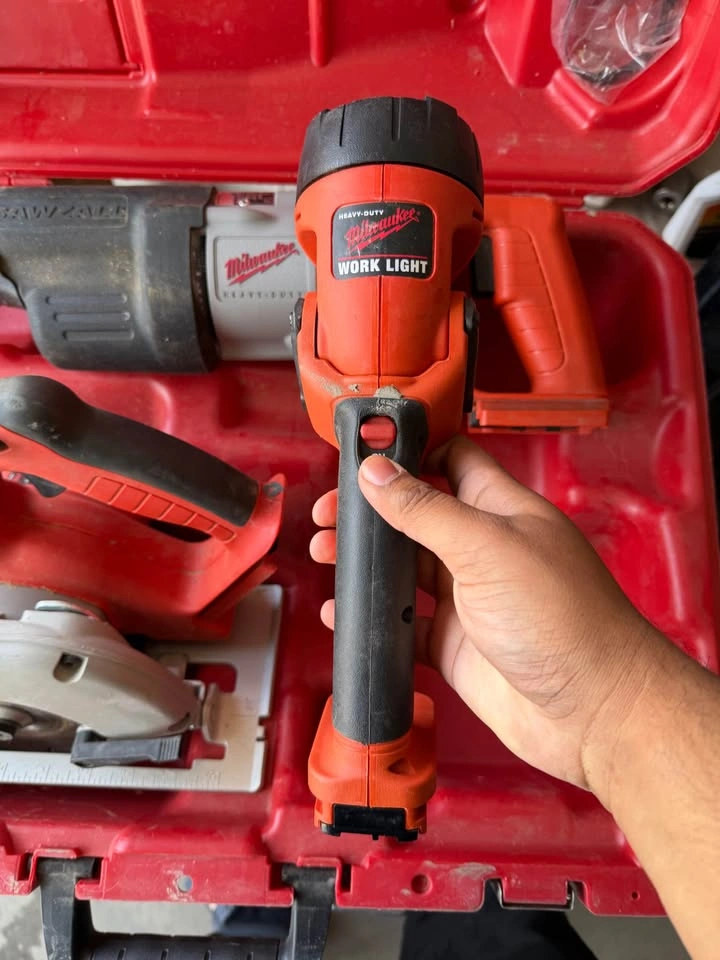 Milwaukee Cordless Tool Set - photo 3